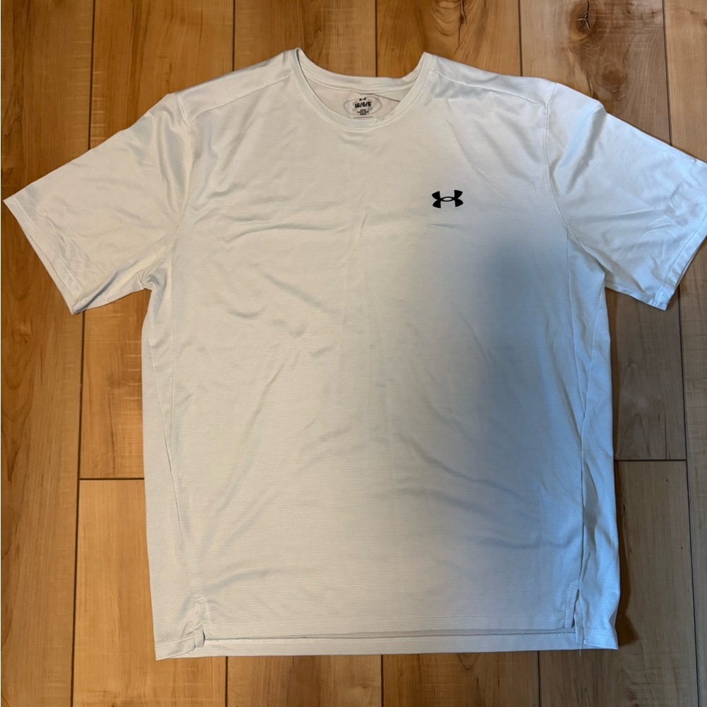 Under Armour Men's White T-Shirt - Large